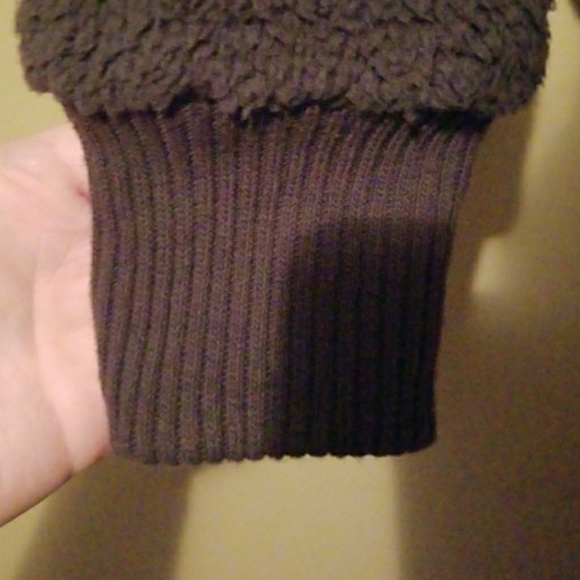 Fleece jacket by Gap 🚫🚫🚫 - Picture 3 of 3